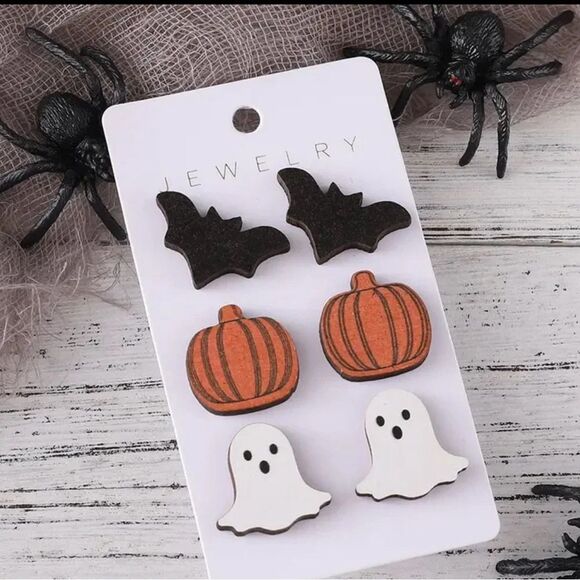 Halloween Wooden Earring Set Bat, Pumpkin,‎ Ghost NWT - Picture 1 of 4